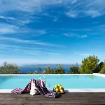 Luxury Villa In Kechria