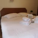 Makis Nest Apart-Hotel