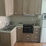 Makis Nest Apart-Hotel
