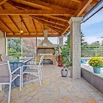 Villa Olivia Corfu - Amazing Sea-View 3 Bedroom Villa With A Pool