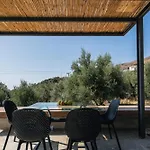 New Modern Villa Domus Rodia With Private Pool & Bbq, 4Km From Nearest Beach