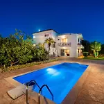 Villa Rea Luxury 5 Bdrs With Swimming Pool
