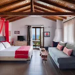 Heos Accommodation