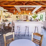 Julia Hotel