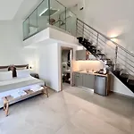 La Mer Luxury Apartments