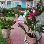 Yades Elegant Villa 2 Minutes Away From The Beach