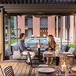 Pilot Amphora Boutique Hotel \