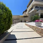 Alex Apartment Suites