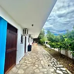 Blue Garden Inn
