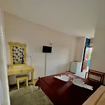 Blue Garden Inn