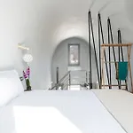 Melivoia House Collection - Private Jacuzzi Villas