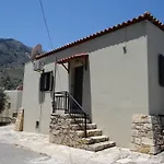 Lindas Villa In Unrivalled Position In Kournas