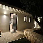 Polyxeni Suites
