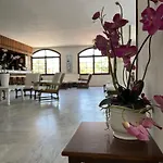 Theodorou Beach Hotel Apartments