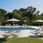 Santos Apartments & Studios