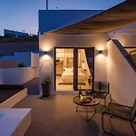 Lackos Luxury Suites