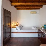 Ilianthos Traditional Maisonette