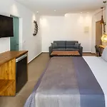 Alizea Villas & Suites