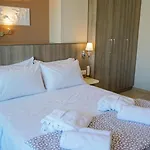 Agnes Deluxe Hotel