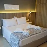 Agnes Deluxe Hotel