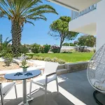 White Pearls-Adults Only Luxury Suites