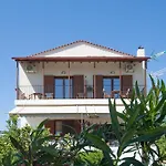 Ben\'S Apartments