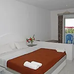 Kardamos Hotel