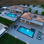 Al Mare Villas