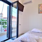 Anatoli Apartment