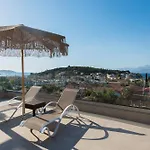 Hill Lofos Hotel