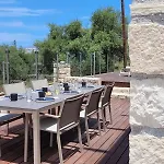 Everlane Seaview Villa