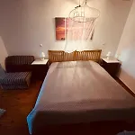 Little Lotus Apartment