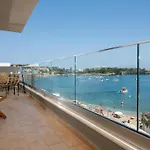 Omnia Apartments