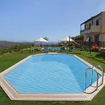 Villa Triopetra