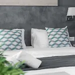 Meliton Inn Hotel & Suites By The Beach