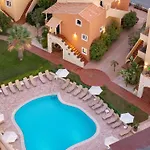 Dia Apartments