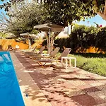Domenica Apartments