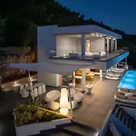 Villa Anax