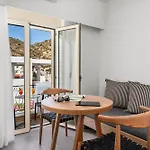 Glaros Hotel Apartment