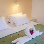 Litinas Apartments With Pool