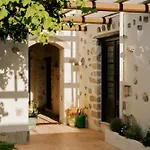 Κoutouloufari Village Holiday Club