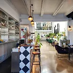 Hotel Port 7- Boutique Collection