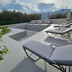 Villa With Private Pool Near To The Sea