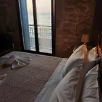 Volakas Beachfront Suites
