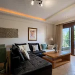 Apartment Beside The Sea