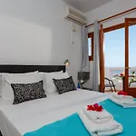 Romantica Hotel Apartments