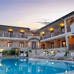 Stamos Hotel