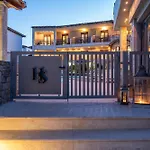 Stamos Hotel