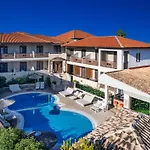 Stamos Hotel