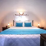 Pergeri Apartments